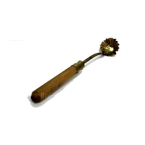 กระทงทอง 1 ดอก (1 Cup KraThong Tong Thai Traditional Dessert Brass Mold Wooden Handle)
